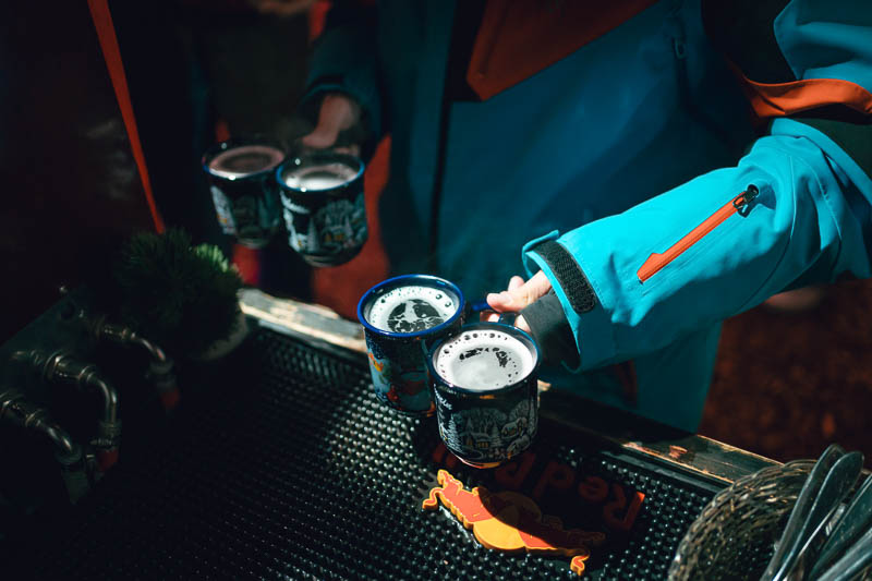 Glühwein in Tassen